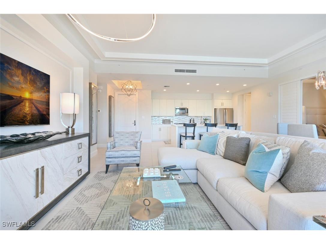 1111 Central Avenue #303 Naples FL 34102 225061538 image9