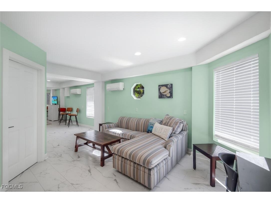 1111 Schooner Place Sanibel FL 33957 2025024630 image23