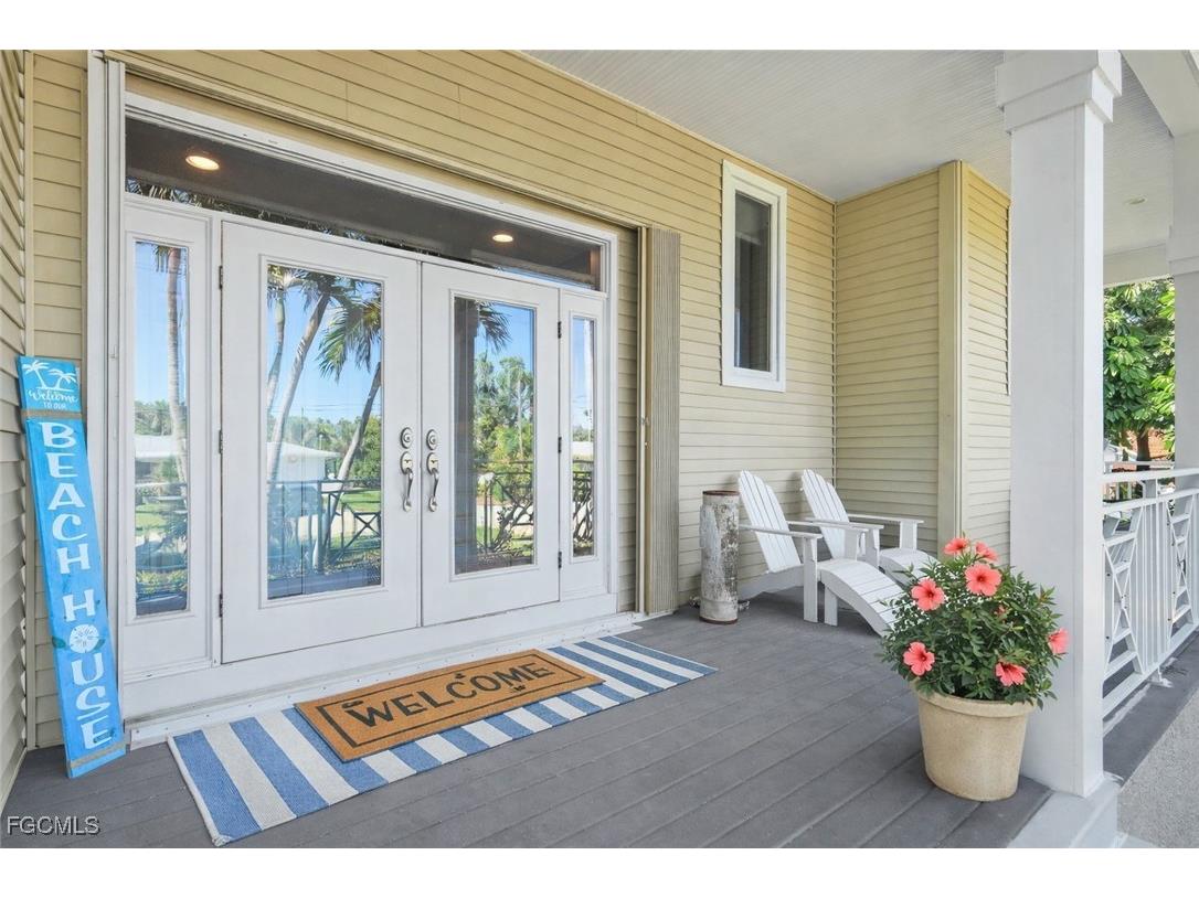 1111 Schooner Place Sanibel FL 33957 2025024630 image6