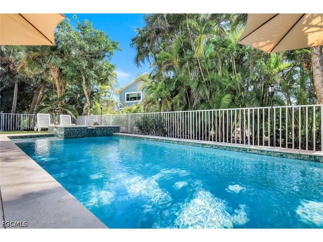 1111 Schooner Place Sanibel FL 33957 2026028341 image2
