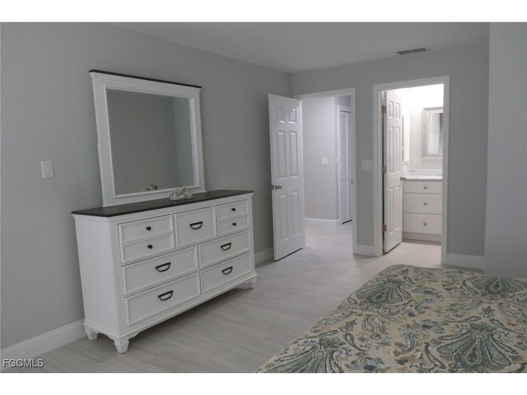 11110 Caravel Circle #101 Fort Myers FL 33908 2025000366 image18
