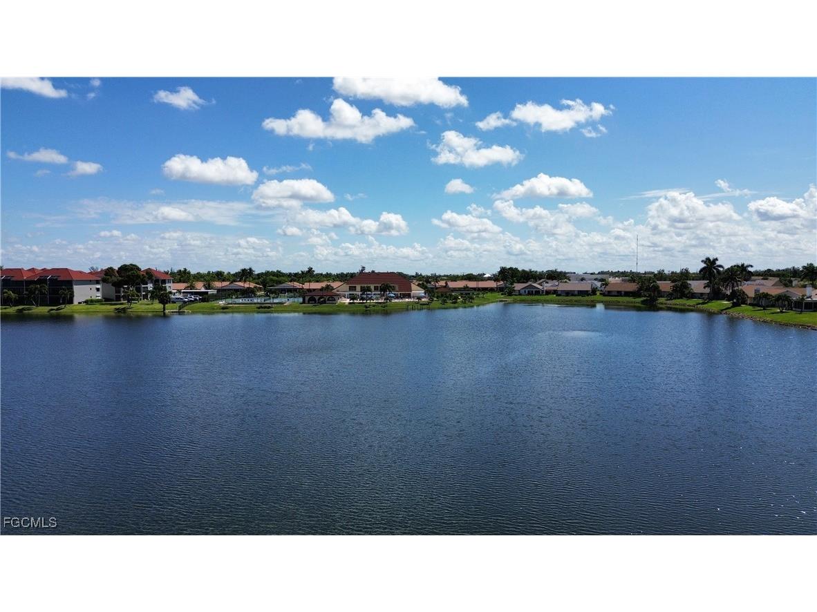 11110 Caravel Circle #204 Fort Myers FL 33908 2025011666 image1