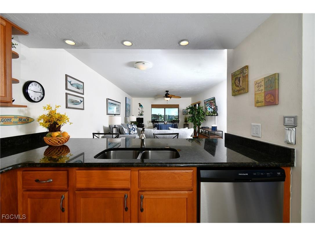 11110 Caravel Circle #306 Fort Myers FL 33908 2025015881 image10