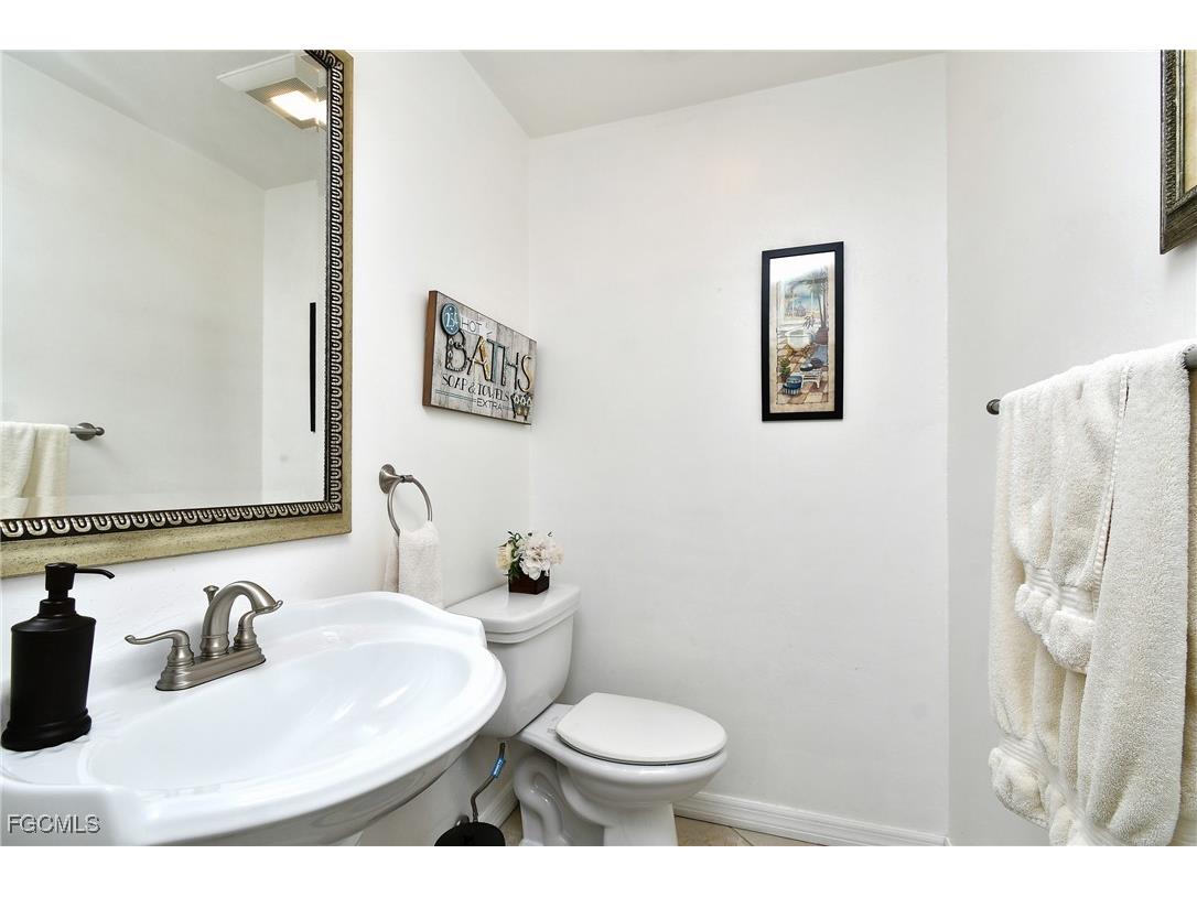 11110 Caravel Circle #306 Fort Myers FL 33908 2025015881 image23