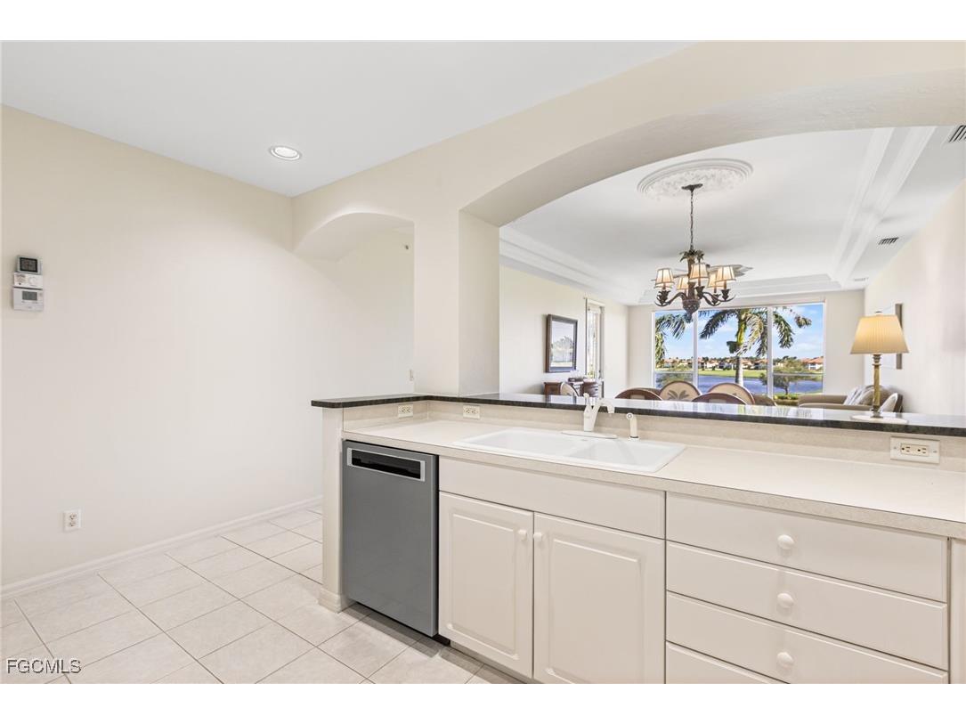 11110 Harbour Yacht Court #33B Fort Myers FL 33908 2025012331 image11