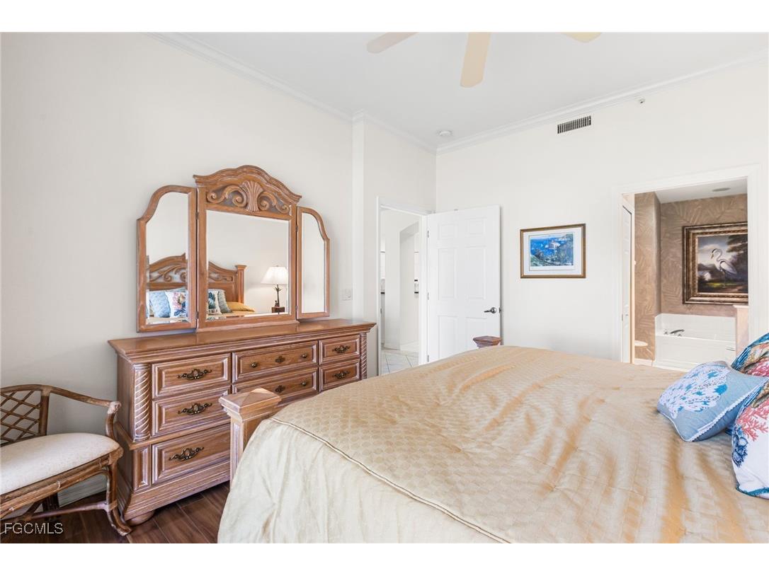11110 Harbour Yacht Court #33B Fort Myers FL 33908 2025012331 image19
