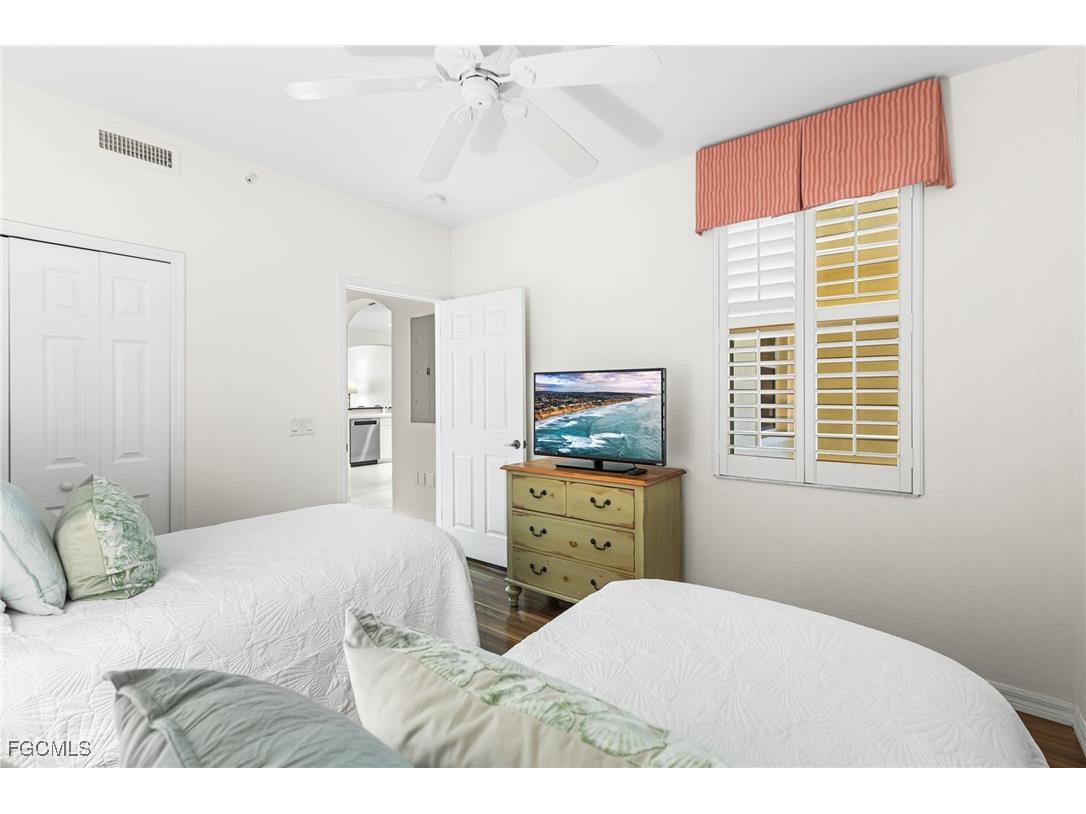 11110 Harbour Yacht Court #33B Fort Myers FL 33908 2025012331 image24
