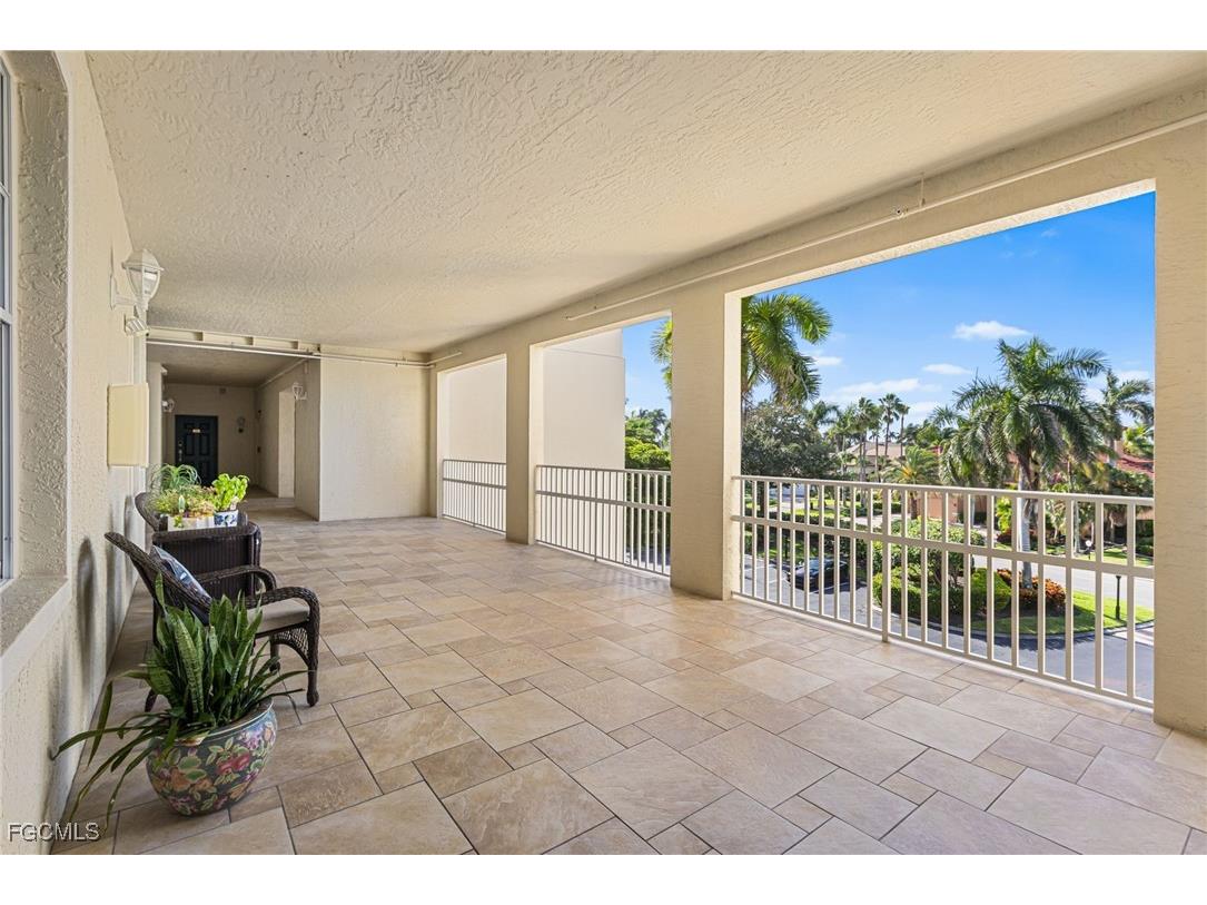 11110 Harbour Yacht Court #33B Fort Myers FL 33908 2025012331 image30