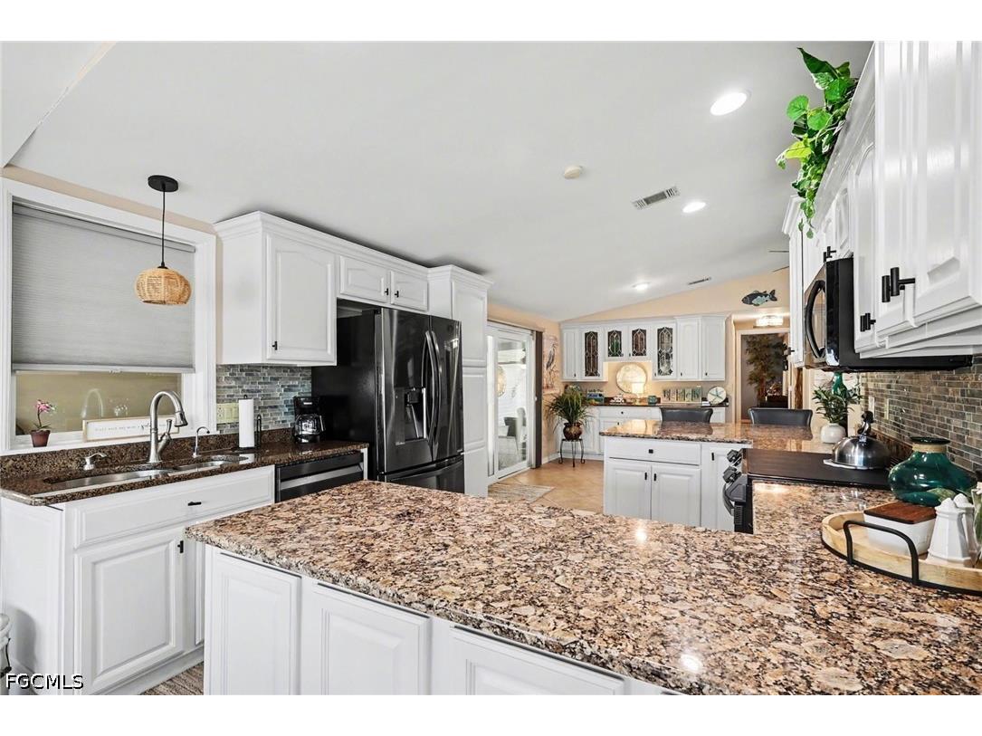 11111 Bayside Lane Fort Myers Beach FL 33931 2026014930 image5