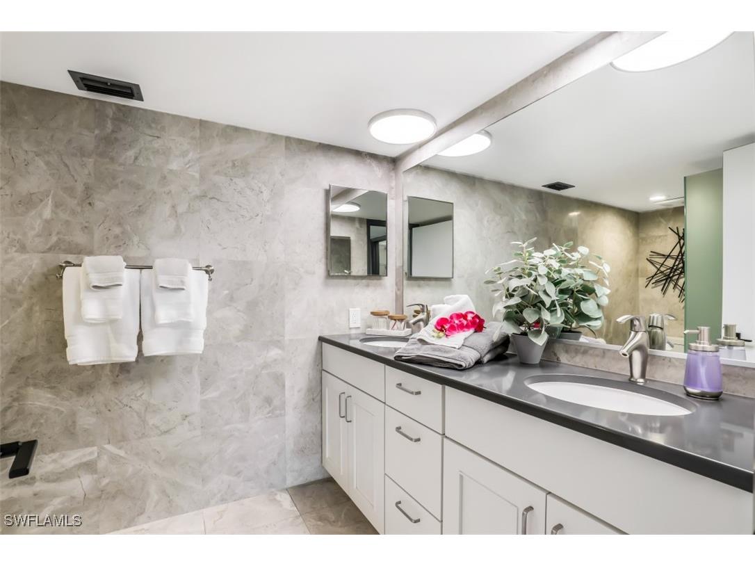 11116 Gulf Shore Drive #B-904 Naples FL 34108 225079852 image22