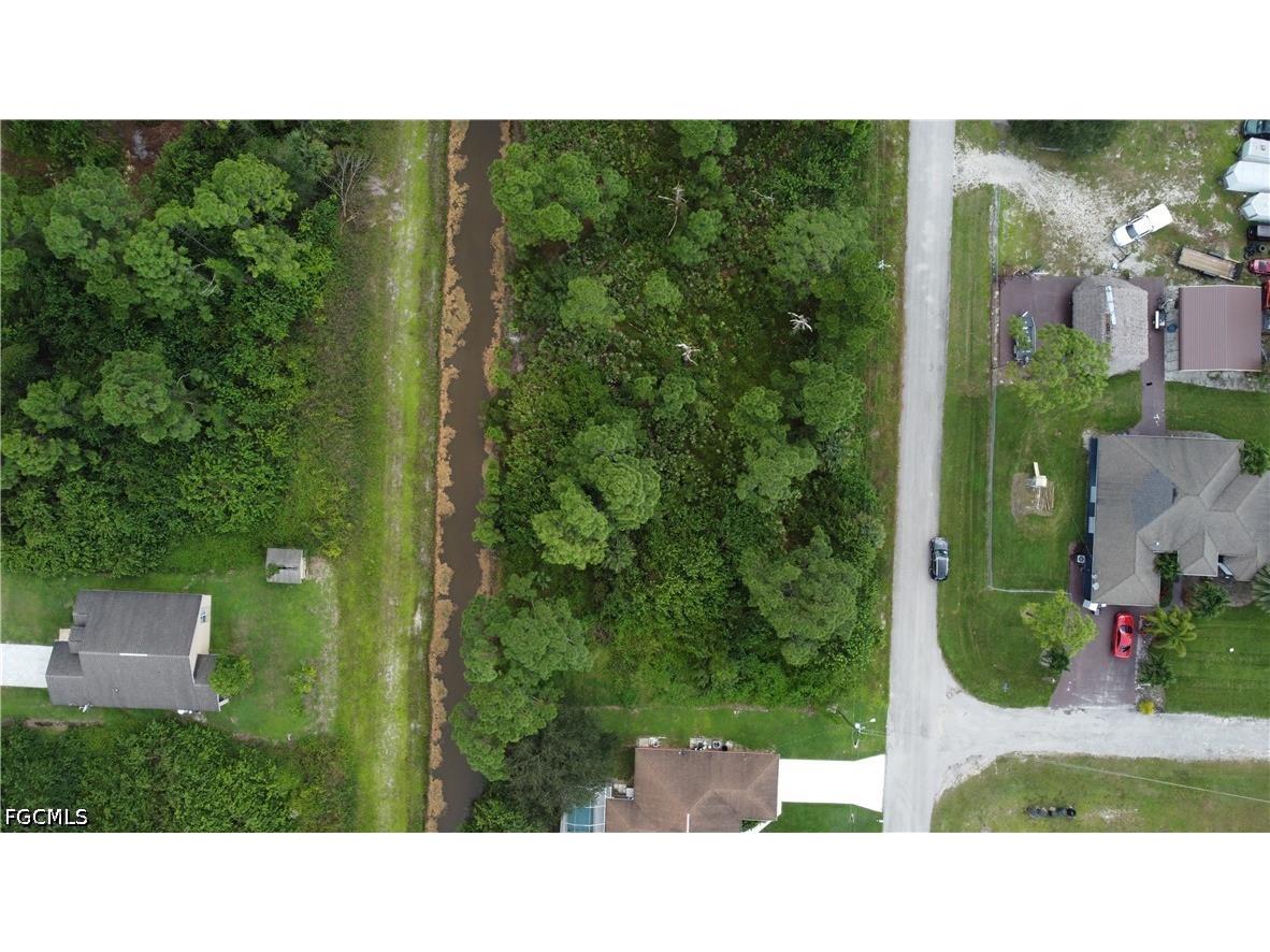 1112 Amherst Street E Lehigh Acres FL 33974 2026015744 image3