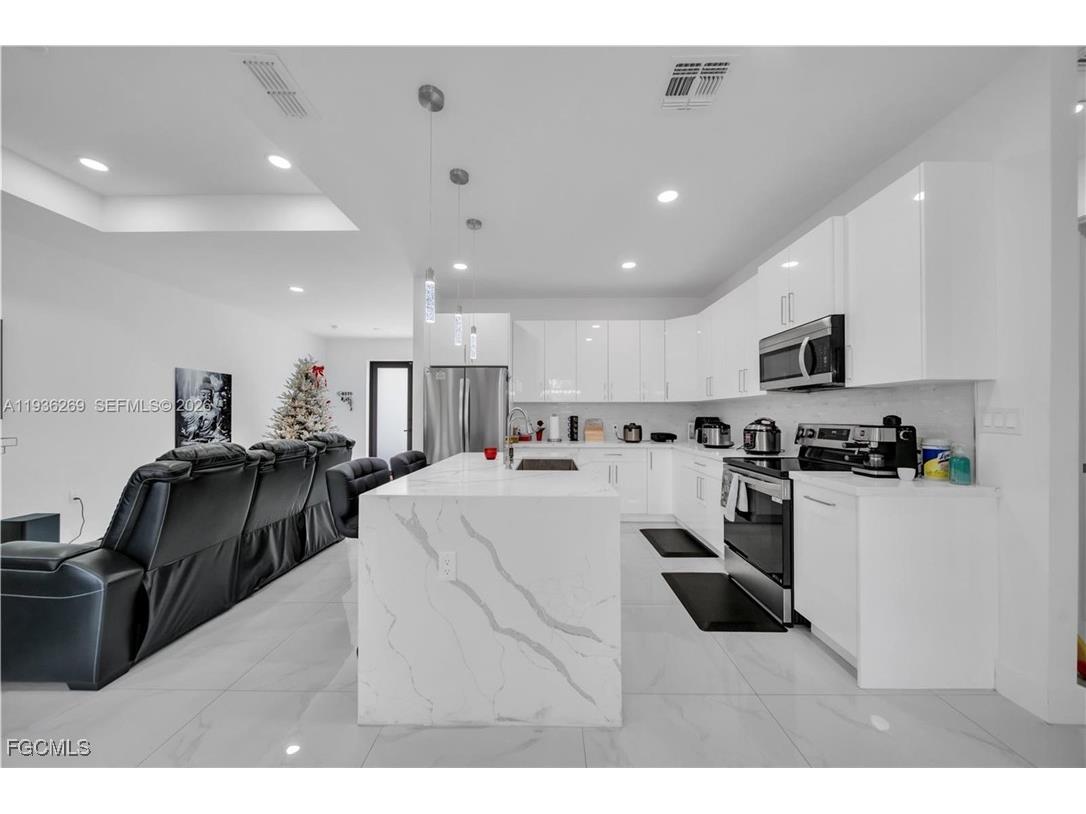 1112 Clark Avenue Lehigh Acres FL 33972 2026001168 image10