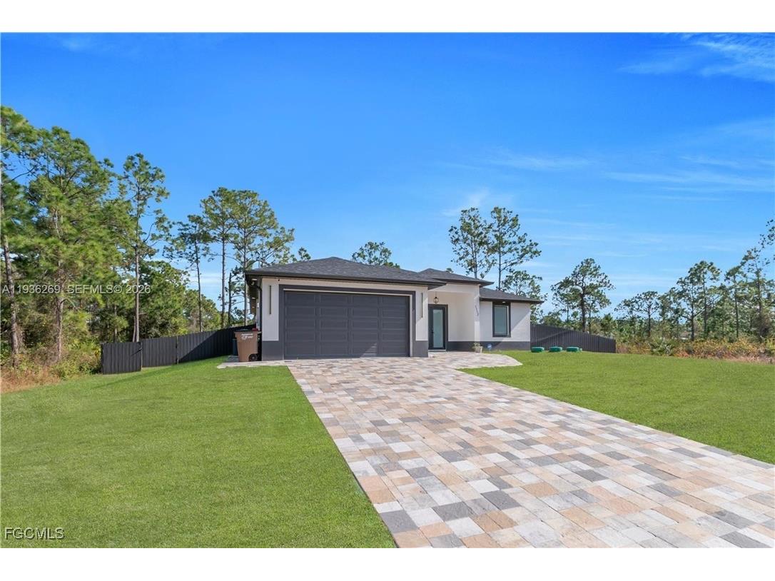 1112 Clark Avenue Lehigh Acres FL 33972 2026001168 image2