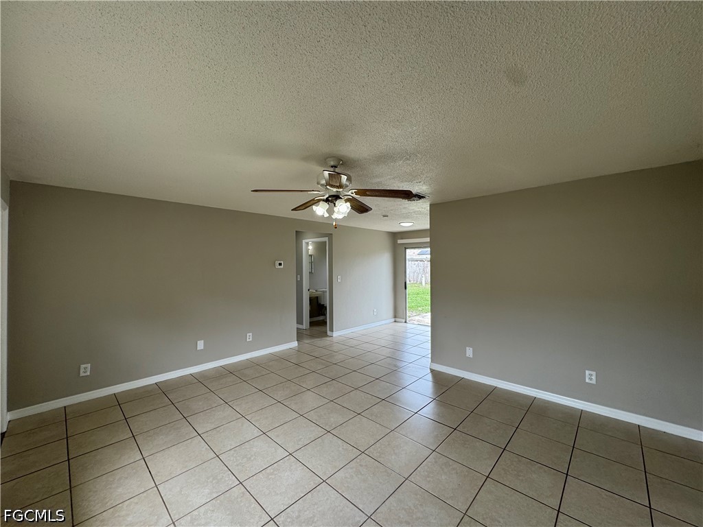 1112 Gifford Avenue S Lehigh Acres FL 33936 2026016406 image4