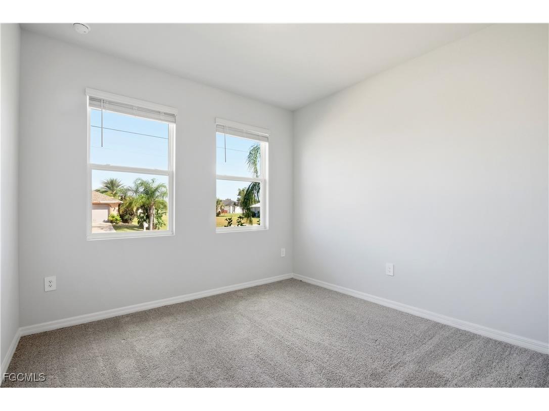 1112 NE 19th Street Cape Coral FL 33909 2025017885 image17