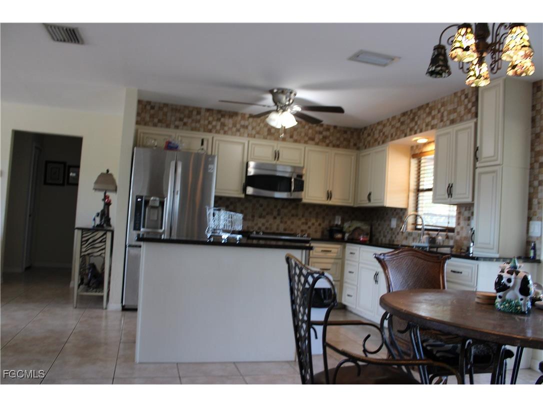 1112 SW 11th Court Cape Coral FL 33991 2025021008 image4