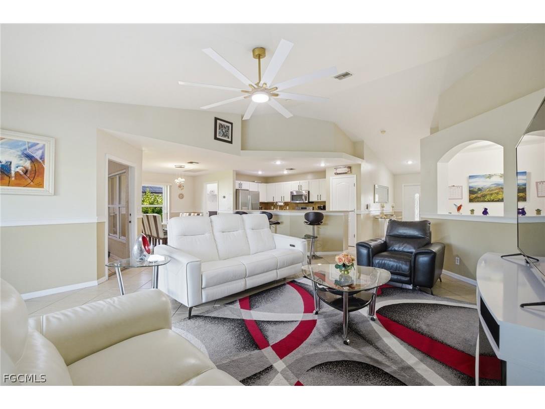1112 SW 9th Court Cape Coral FL 33991 2026012778 image11
