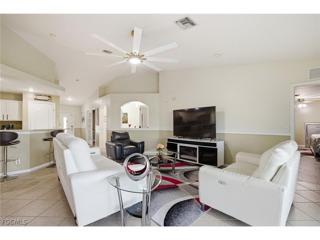 1112 SW 9th Court Cape Coral FL 33991 2026012778 image13