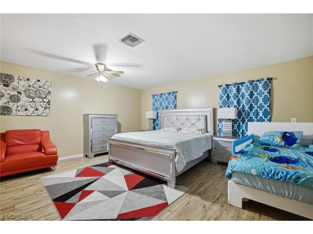 1112 SW 9th Court Cape Coral FL 33991 2026012778 image17