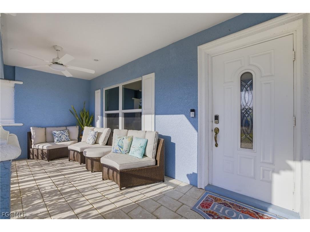 1112 SW 9th Court Cape Coral FL 33991 2026012778 image2