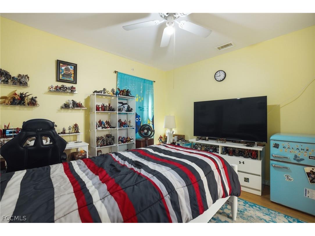 1112 SW 9th Court Cape Coral FL 33991 2026012778 image23