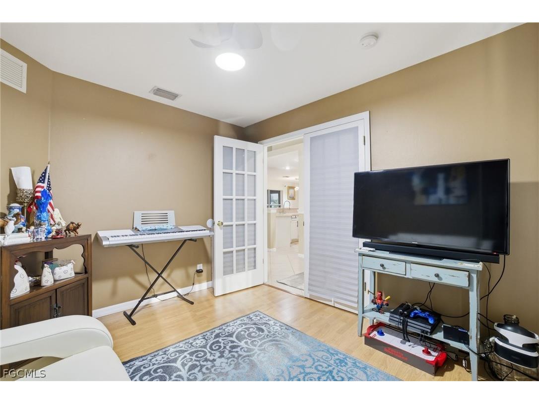 1112 SW 9th Court Cape Coral FL 33991 2026012778 image5