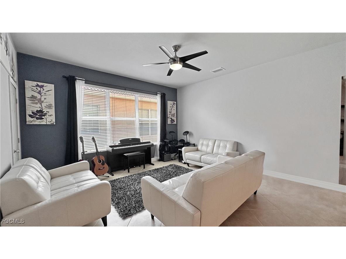 11120 Sparkleberry Drive Fort Myers FL 33913 2025005852 image2