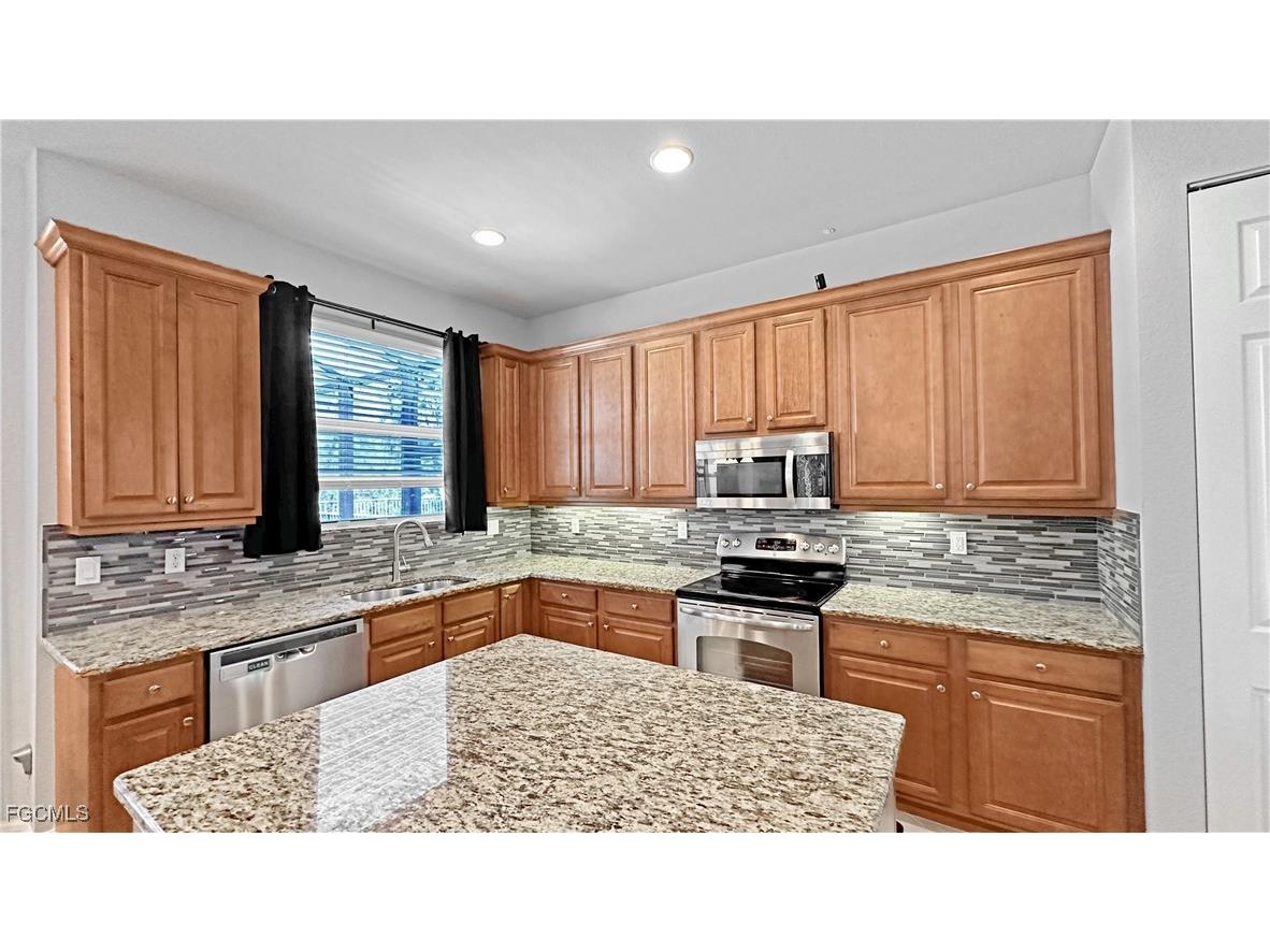 11120 Sparkleberry Drive Fort Myers FL 33913 2025005852 image9