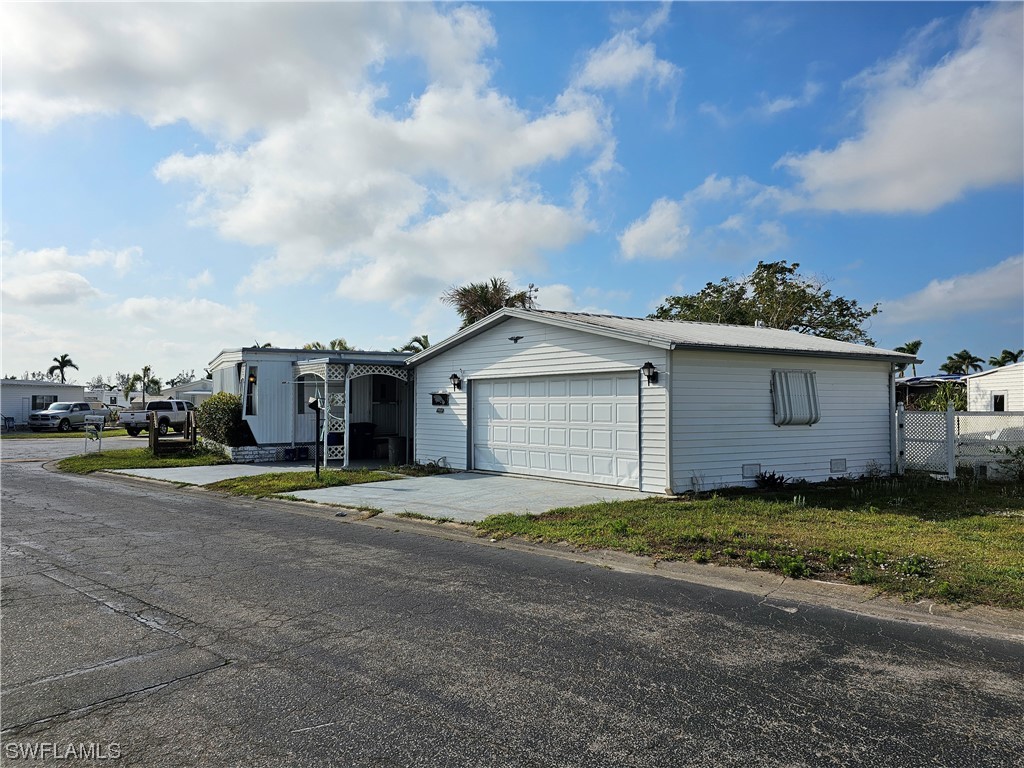 11121 Bombay Lane Fort Myers FL 33908 223018215 image1