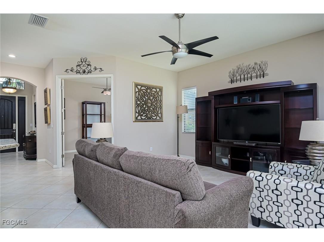 11122 Esteban Drive Fort Myers FL 33912 2026006277 image3