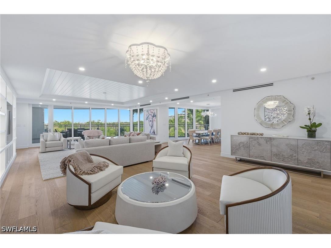11125 Gulf Shore Boulevard #308 Naples FL 34108 226013519 image1