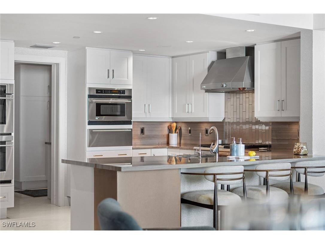 11125 Gulf Shore Drive #701 Naples FL 34108 224080895 image13