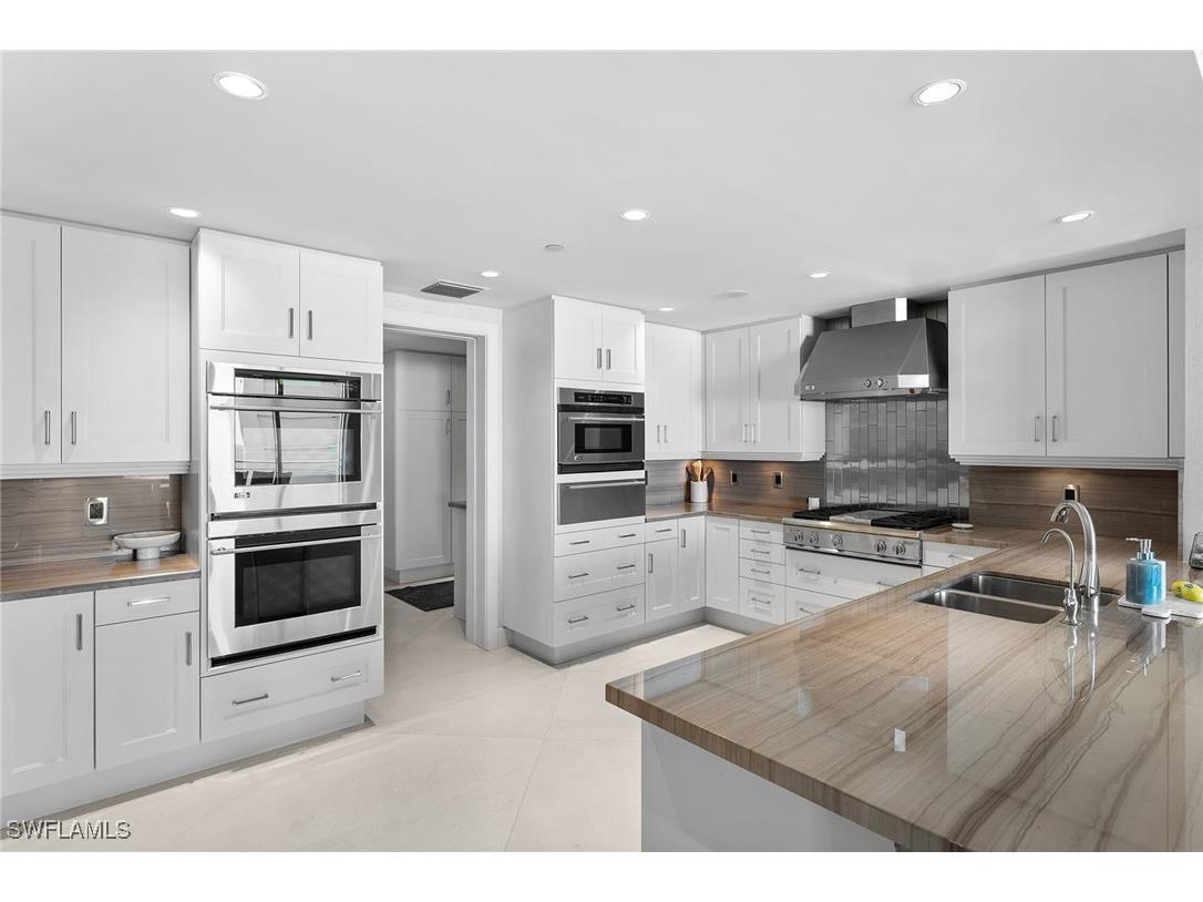 11125 Gulf Shore Drive #701 Naples FL 34108 224080895 image14