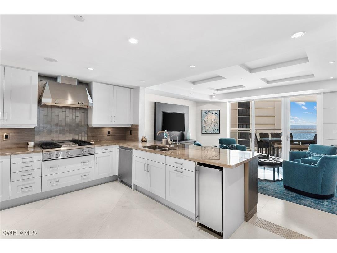 11125 Gulf Shore Drive #701 Naples FL 34108 224080895 image15