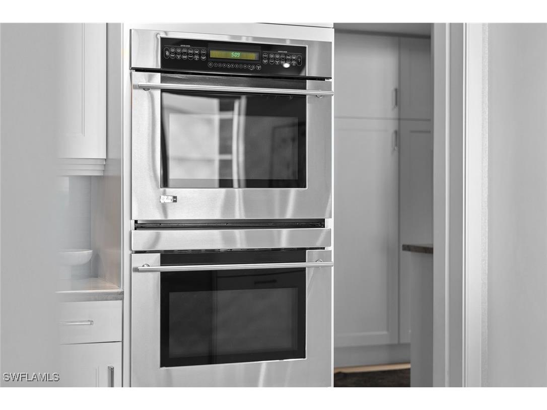 11125 Gulf Shore Drive #701 Naples FL 34108 224080895 image17