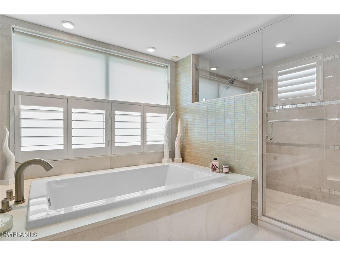 11125 Gulf Shore Drive #701 Naples FL 34108 224080895 image26