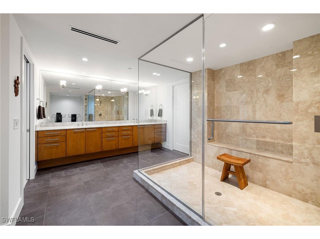 11125 Gulf Shore Drive #PH-7 Naples FL 34108 225074302 image25