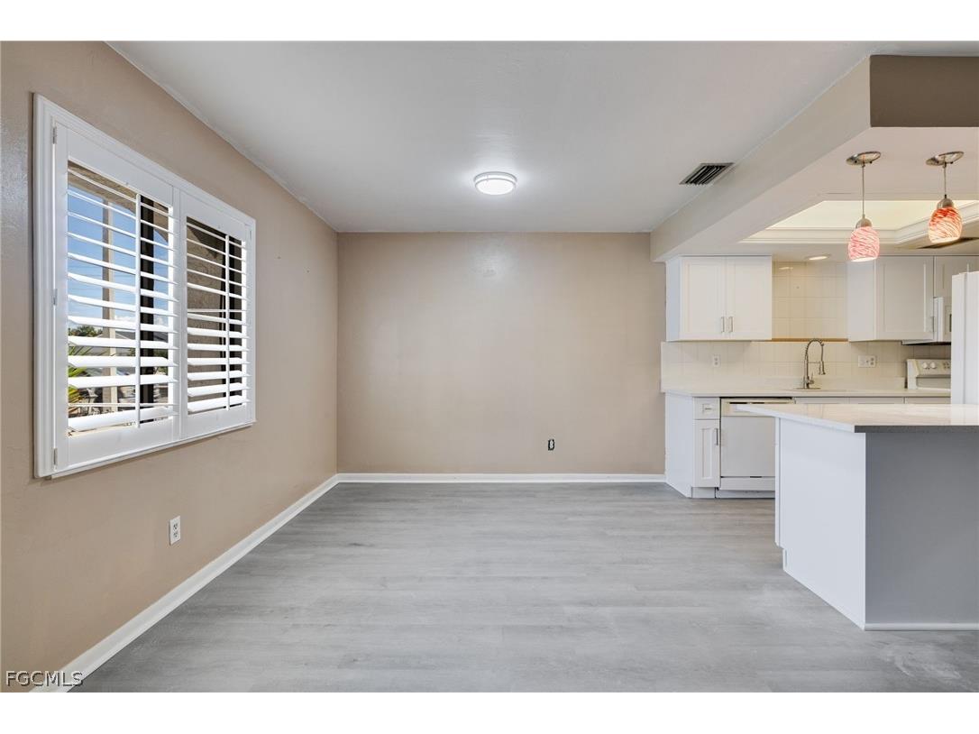 1113 Cape Coral Parkway W #101 Cape Coral FL 33914 2026008718 image3