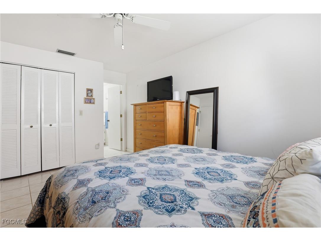 1113 Cape Coral Parkway W #102 Cape Coral FL 33914 2025017366 image19