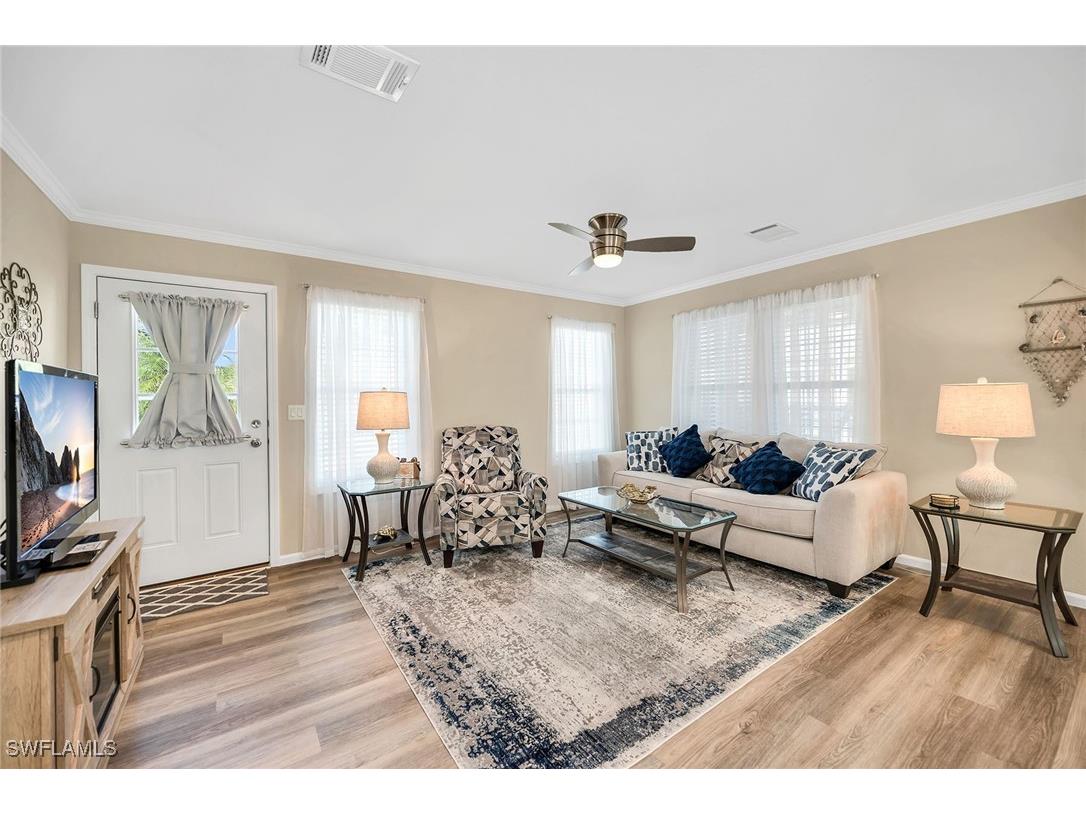 1113 Diamond Lake Circle Naples FL 34114 225081162 image3