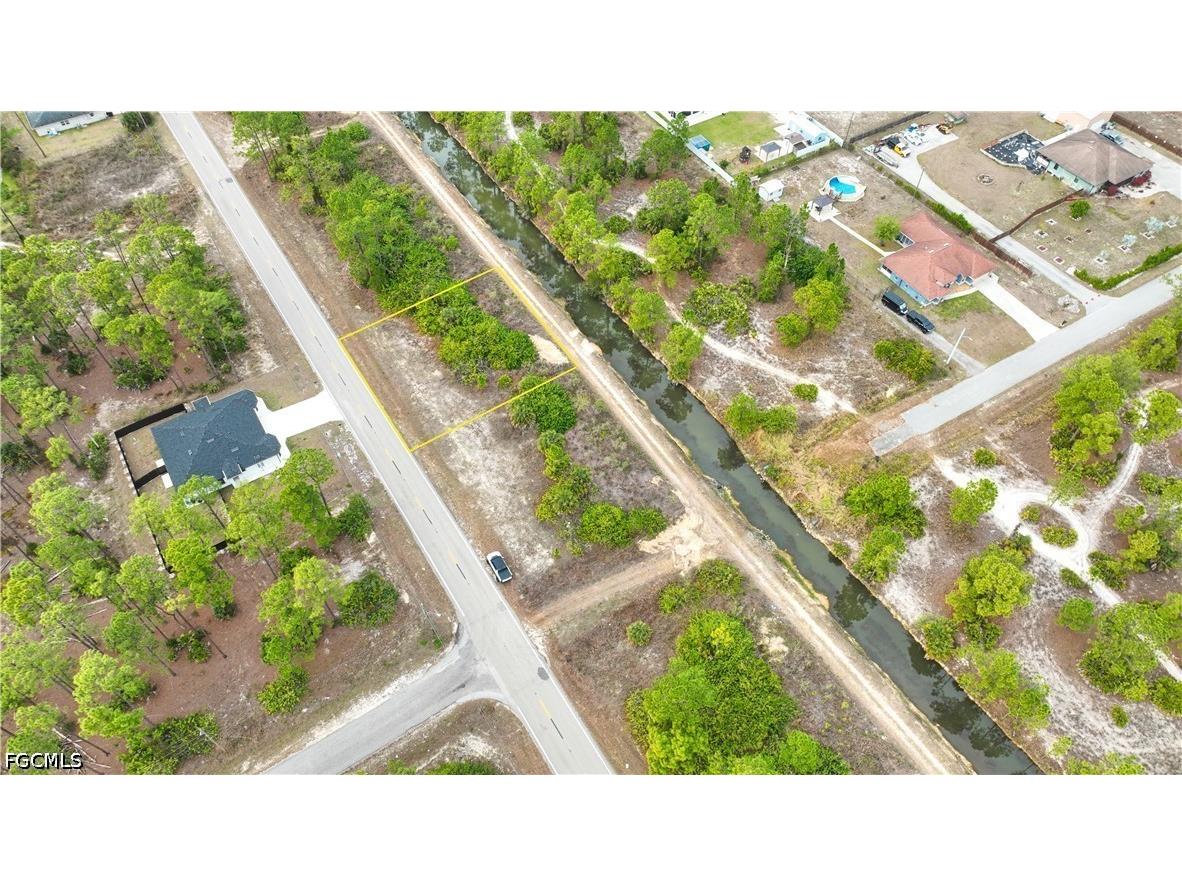 1113 E 12th Street Lehigh Acres FL 33972 2026023851 image2