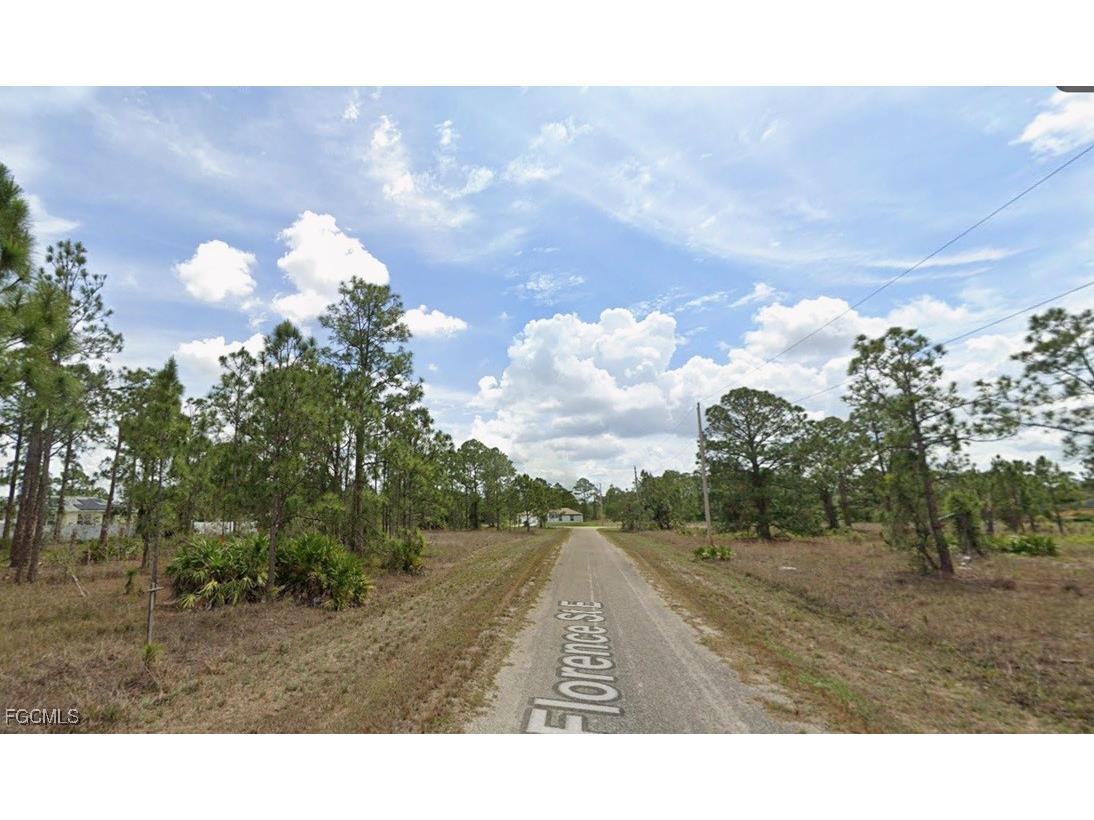1113 Florence Street E Lehigh Acres FL 33974 2025017879 image3