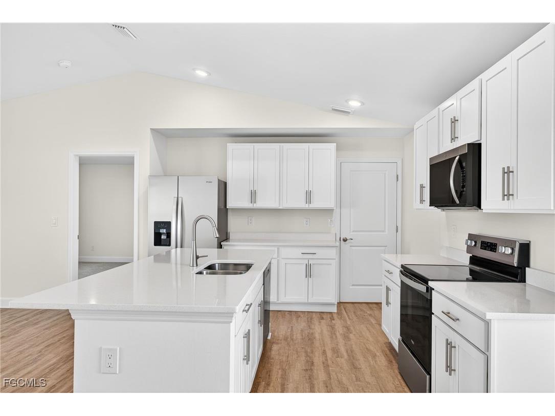 1113 NW 12th Terrace Cape Coral FL 33993 2026004868 image14