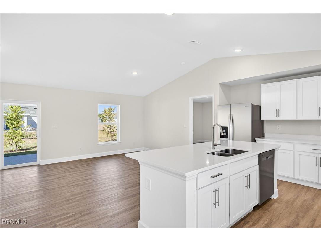 1113 NW 12th Terrace Cape Coral FL 33993 2026004868 image15