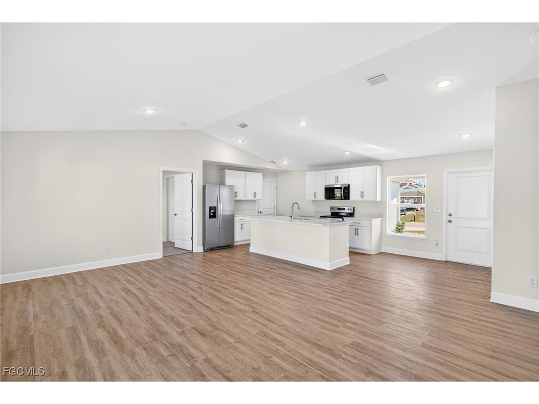 1113 NW 12th Terrace Cape Coral FL 33993 2026004868 image16