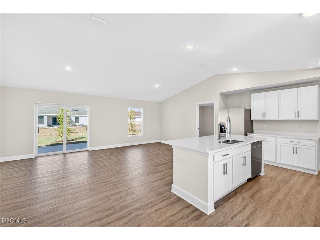 1113 NW 12th Terrace Cape Coral FL 33993 2026004868 image17