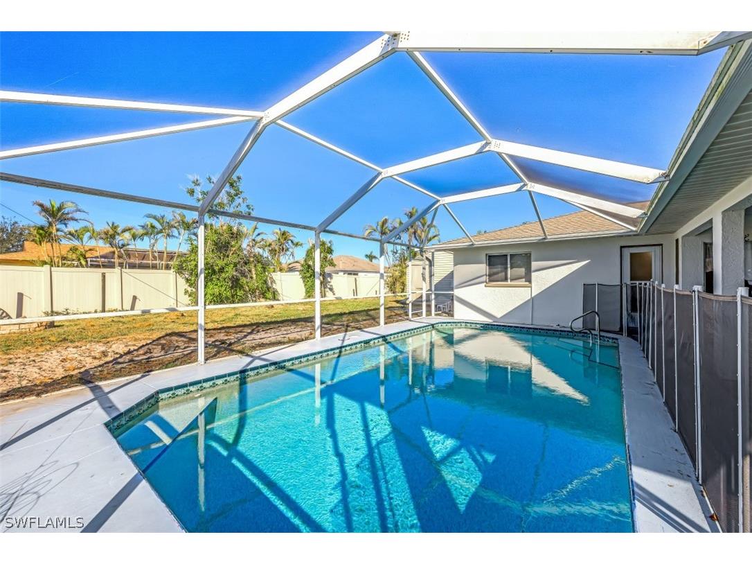 1113 SE 16th Terrace Cape Coral FL 33990 223002057 image1