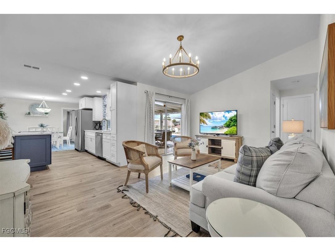 1113 SE 17th Street Cape Coral FL 33990 2025018950 image17