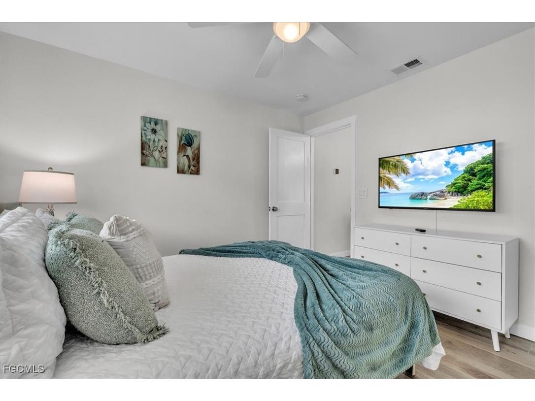 1113 SE 17th Street Cape Coral FL 33990 2025018950 image31