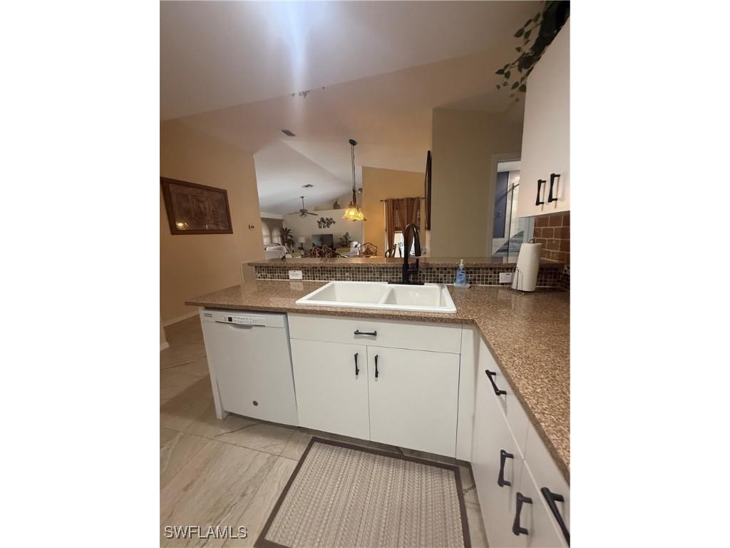 1113 SE 20th Court Cape Coral FL 33990 2025001900 image7